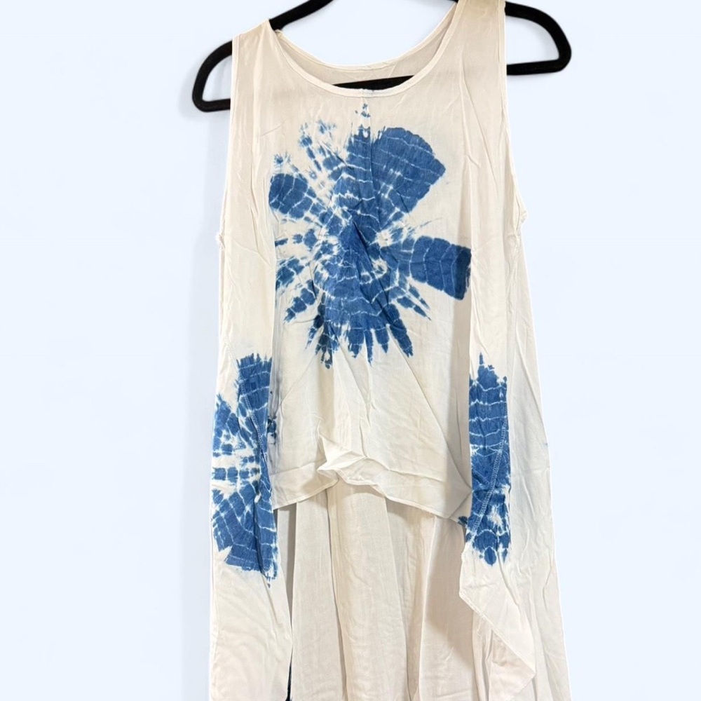 Sleeveless Tie-Dye Top in Blue and Cream